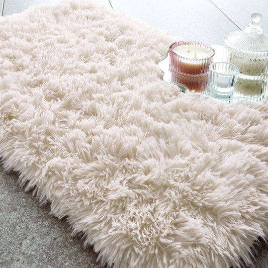 Catherine Lansfield Cuddly Bath Mat - Cream