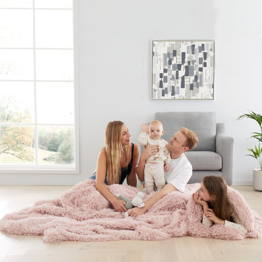 Catherine Lansfield Cuddly Family Throw - Blush