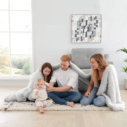 Catherine Lansfield Cuddly Family Throw - Silver