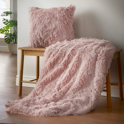 Catherine Lansfield Cuddly Throw - Blush