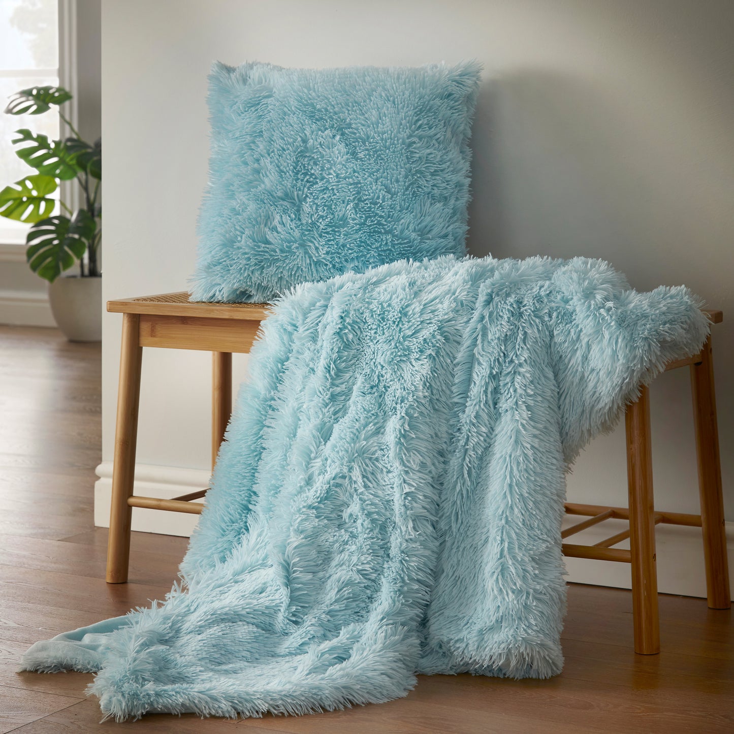 Catherine Lansfield Cuddly Throw - Duck Egg