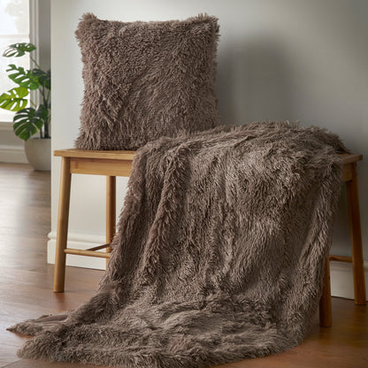 Catherine Lansfield Cuddly Throw - Natural