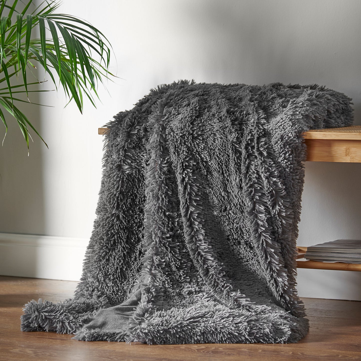 Catherine Lansfield Cuddly Throw - Charcoal