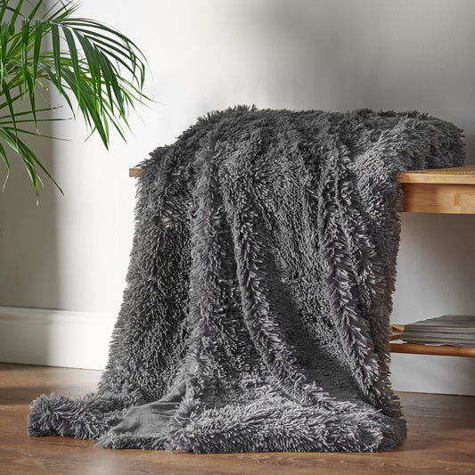 Catherine Lansfield Cuddly Throw - Charcoal