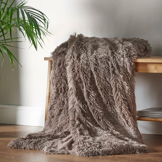 Catherine Lansfield Cuddly Throw - Natural