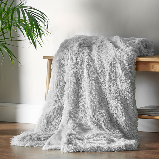 Catherine Lansfield Cuddly Throw - Silver