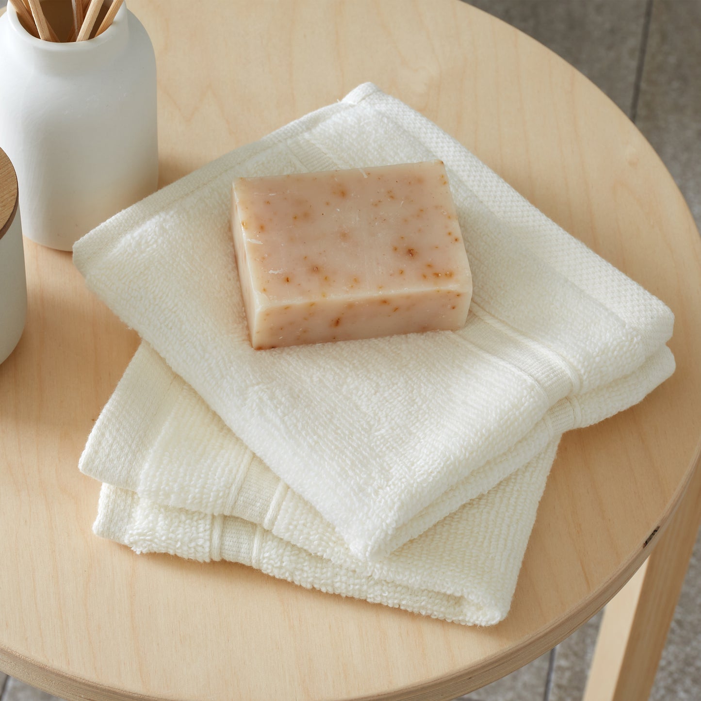 Catherine Lansfield Zero Twist Bath Towels - Cream