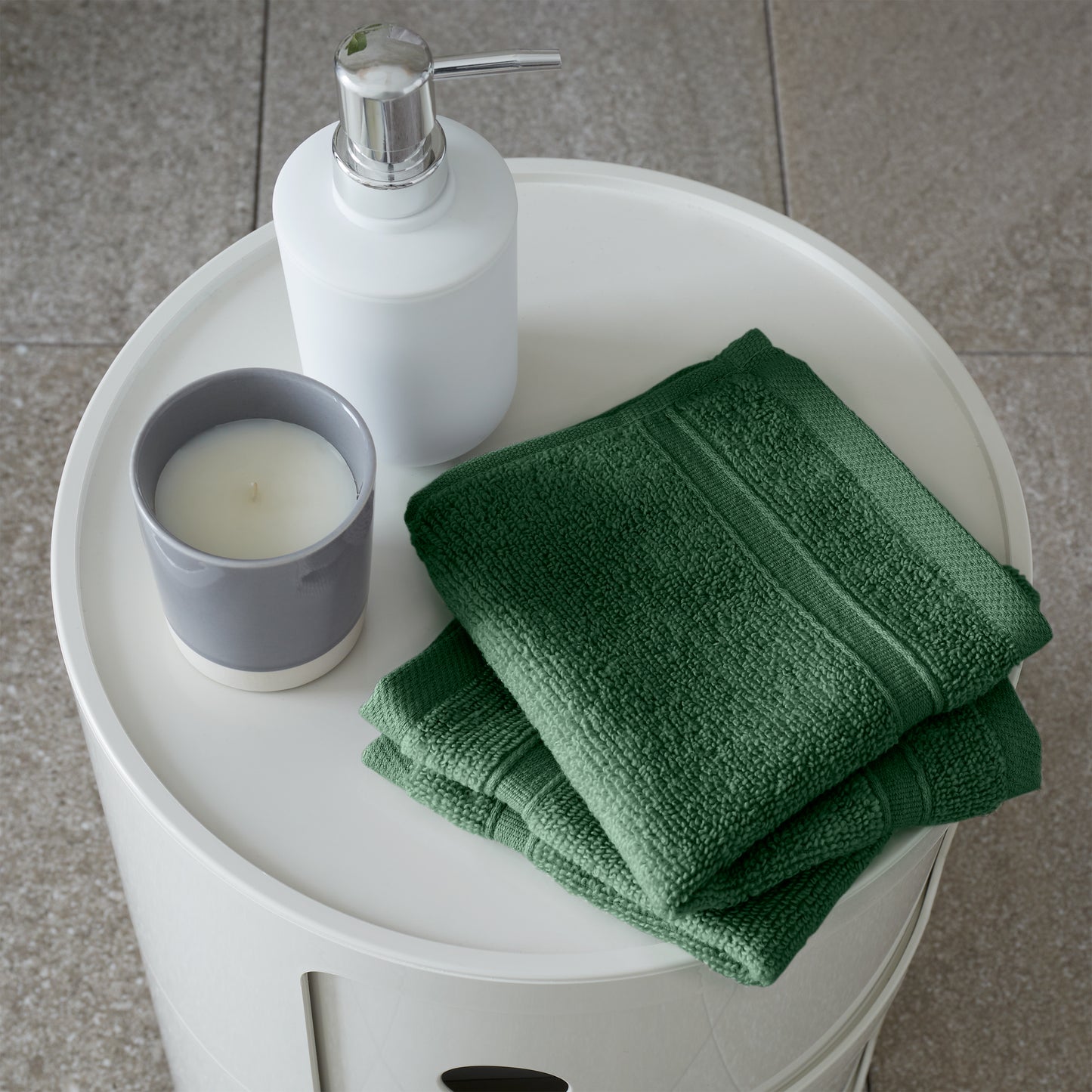 Catherine Lansfield Zero Twist Bath Towels - Dark Green