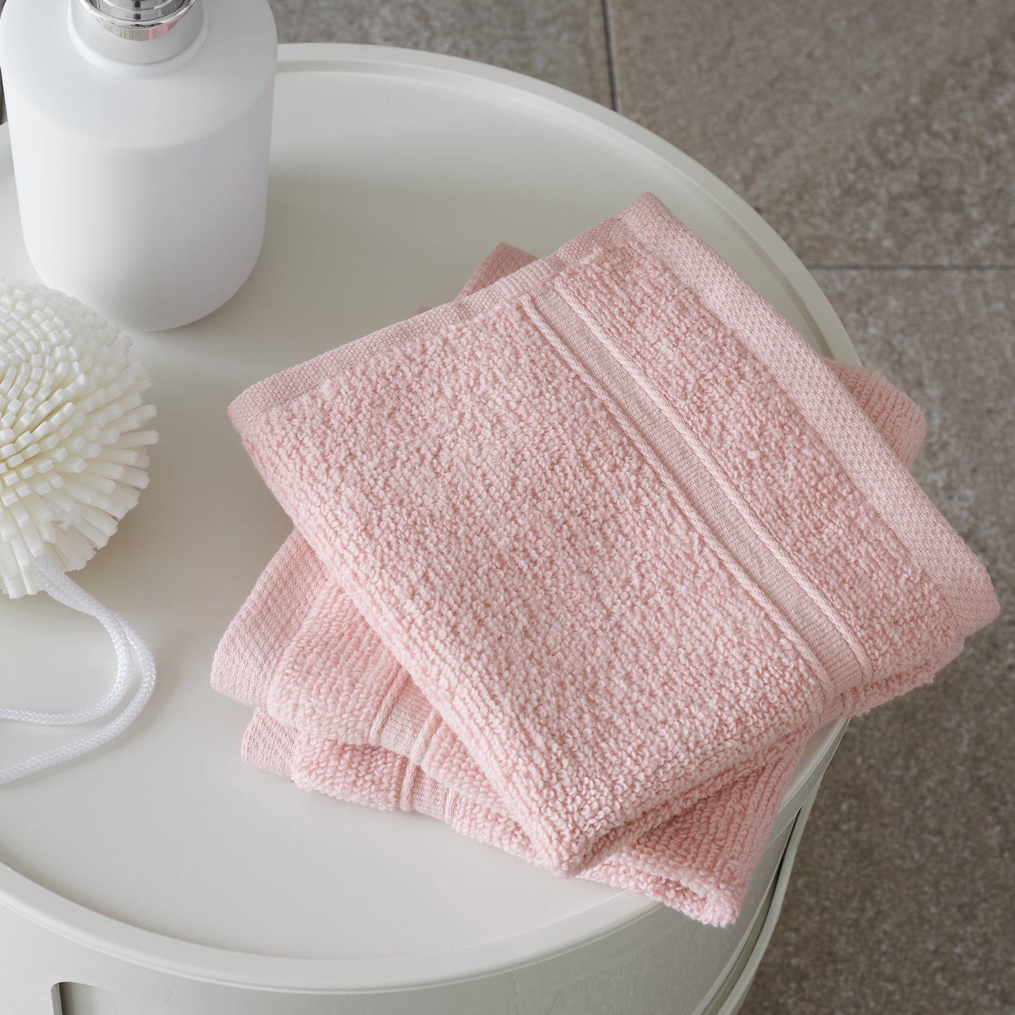 Catherine Lansfield Zero Twist Bath Towels - Pink