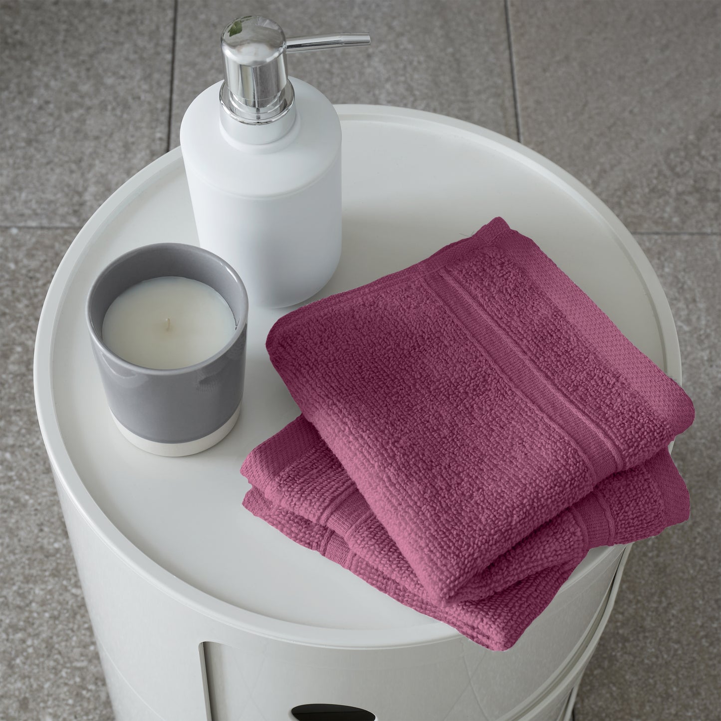 Catherine Lansfield Zero Twist Bath Towels - Raspberry