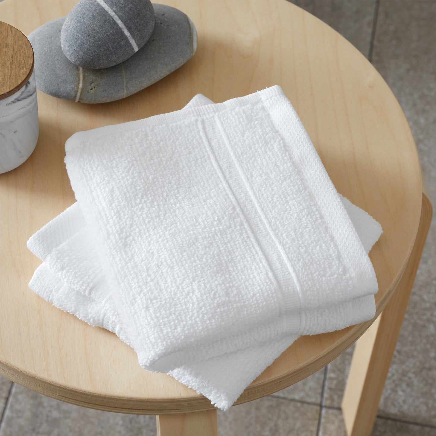 Catherine Lansfield Zero Twist Bath Towels - White