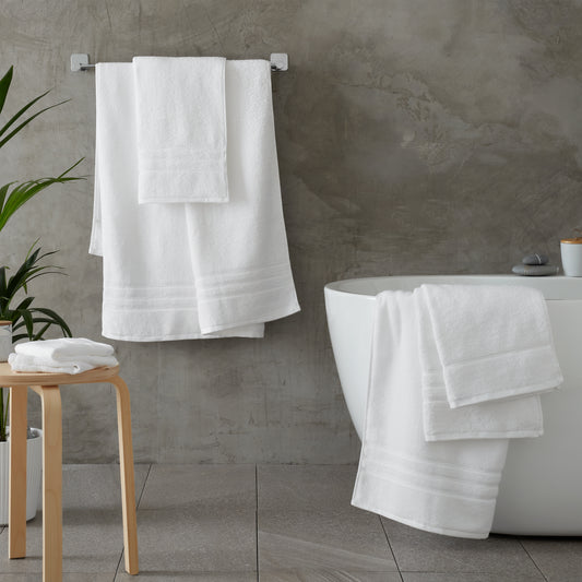 Catherine Lansfield Zero Twist Bath Towels - White