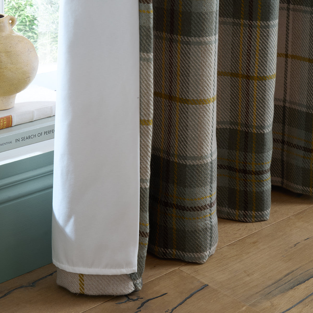 Catherine Lansfield Brushed Woven Glencoe Check Eyelet Curtains - Green