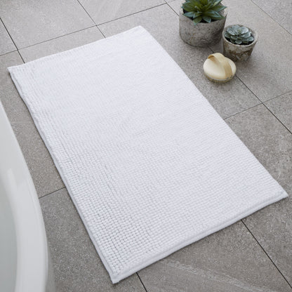 Catherine Lansfield Bobble Bath Mat - White