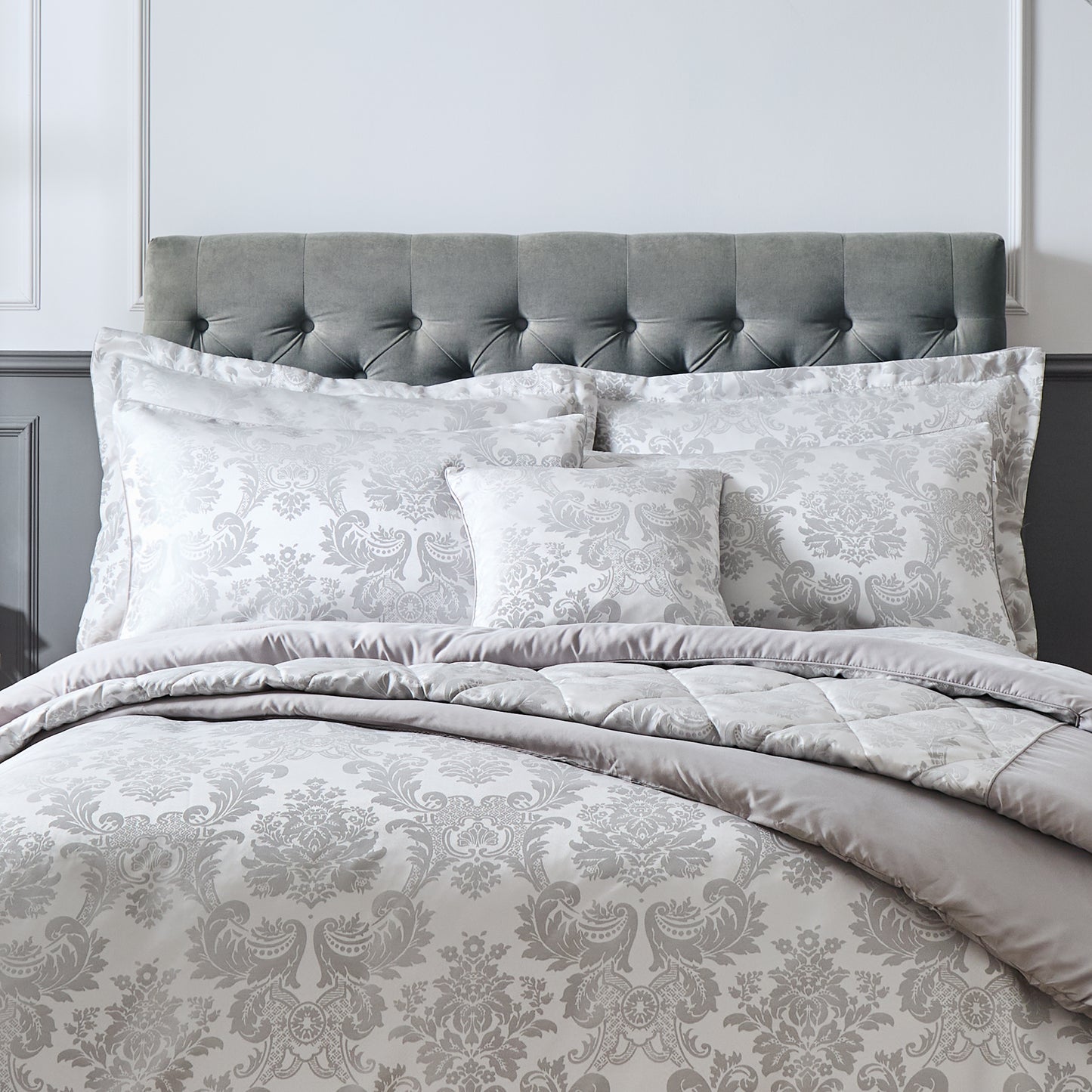 Catherine Lansfield Damask Jacquard Duvet Cover Set - Silver