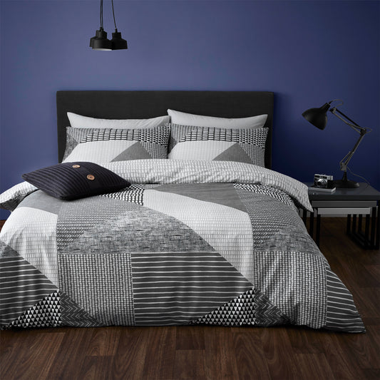 Catherine Lansfield Larsson Geo Duvet Cover Set - Grey