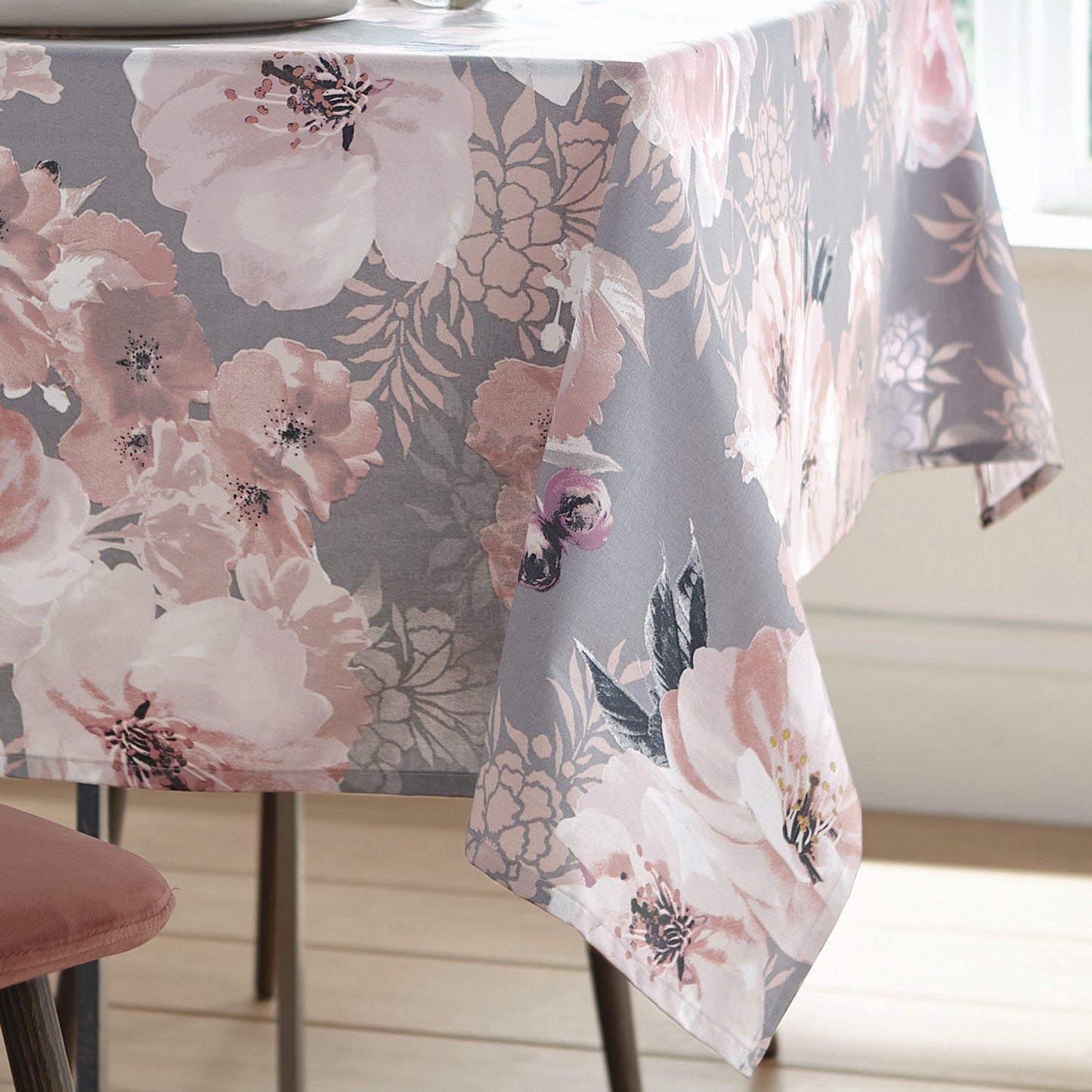 Catherine Lansfield Dramatic Floral Table Cloth