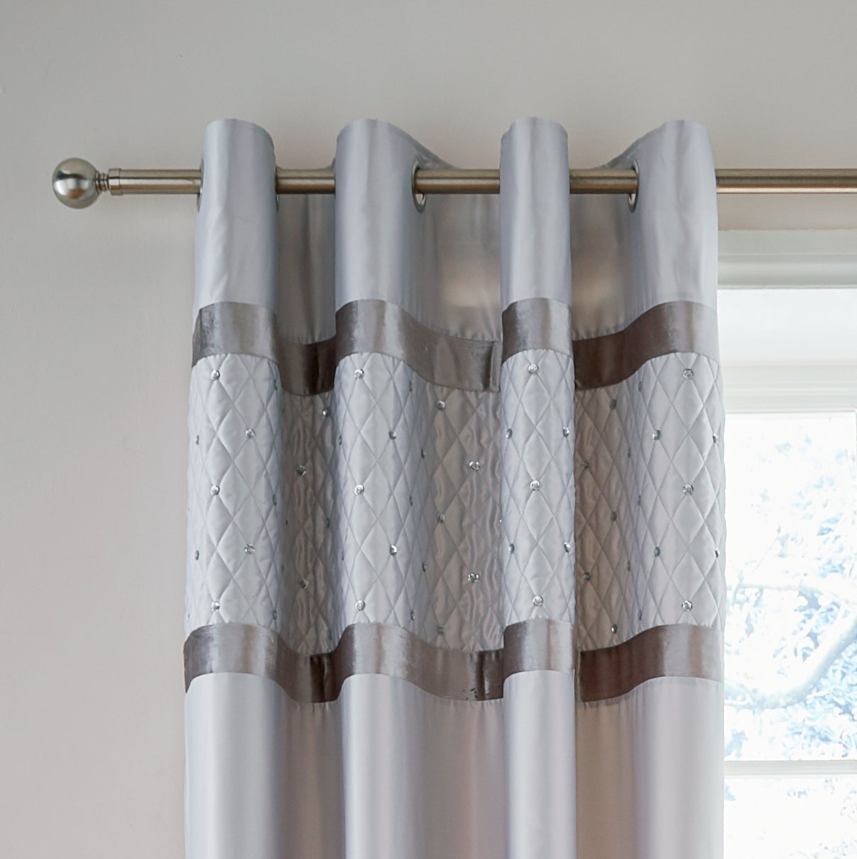 Catherine Lansfield Sequin Cluster Eyelet Curtains - Silver