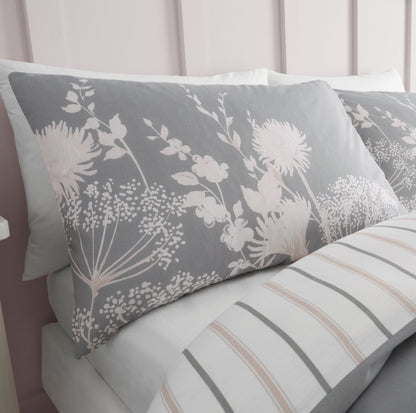 Catherine Lansfield Meadowsweet Floral Duvet Cover Set - Pink/Grey