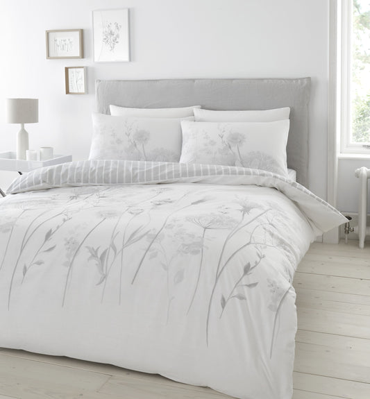Catherine Lansfield Meadowsweet Floral Duvet Cover Set - White/Grey