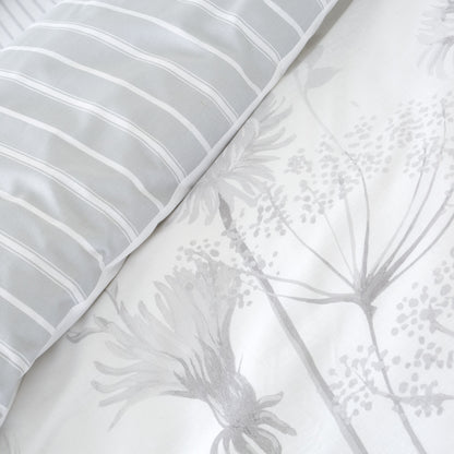 Catherine Lansfield Meadowsweet Floral Duvet Cover Set - White/Grey
