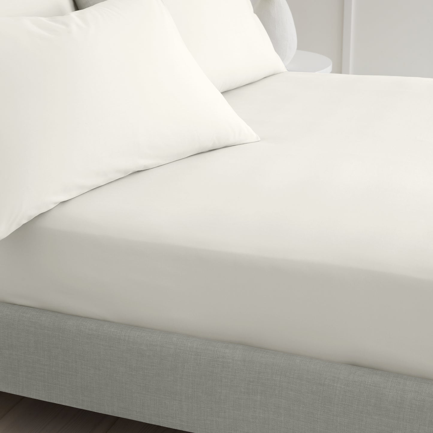 Bianca 200TC Cotton Percale Fitted Sheet - Cream