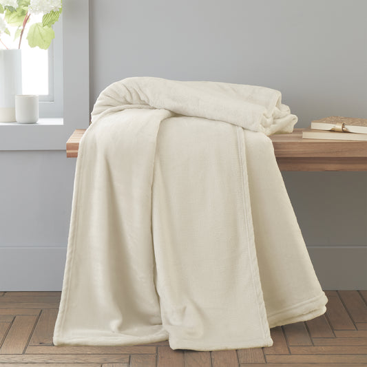 Catherine Lansfield Raschel Velvet Touch Throw - Cream