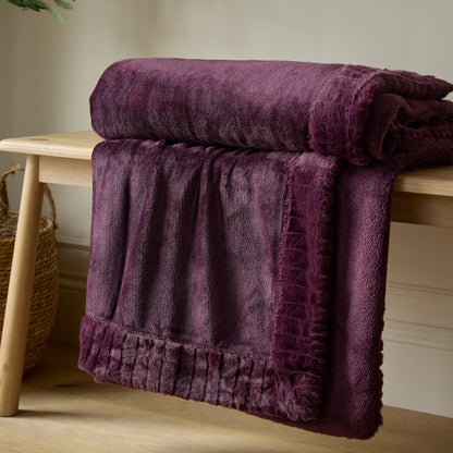 Catherine Lansfield Velvet And Faux Fur Throw - Plum
