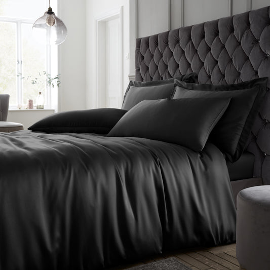 Catherine Lansfield Silky Soft Satin Duvet Cover Set - Black