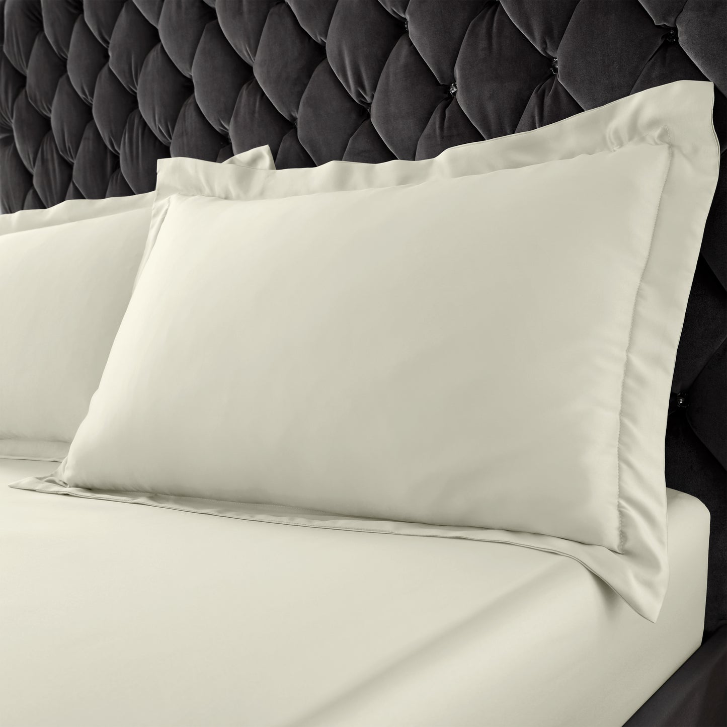 Catherine Lansfield Silky Soft Satin Fitted Sheet - Champagne