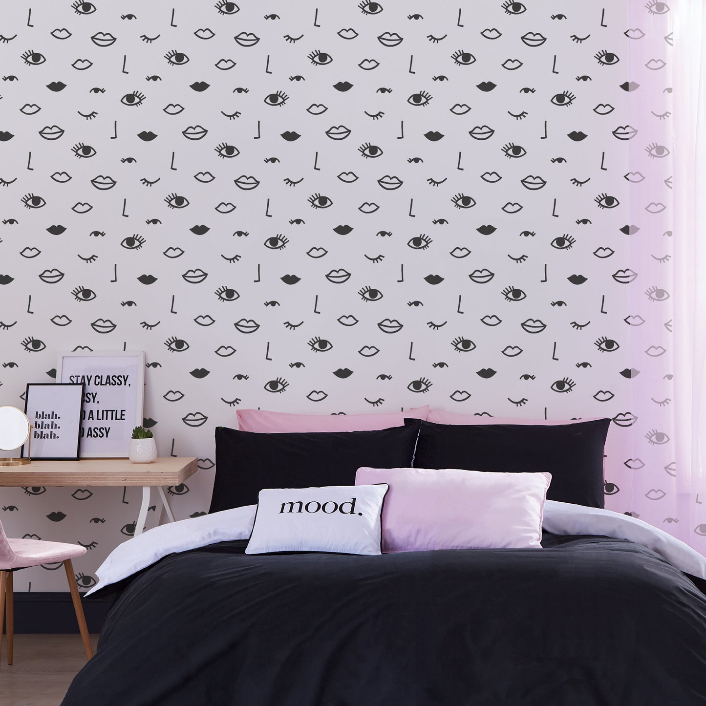 Sassy B Eye Woke Up Like This Wallpaper - White/Black