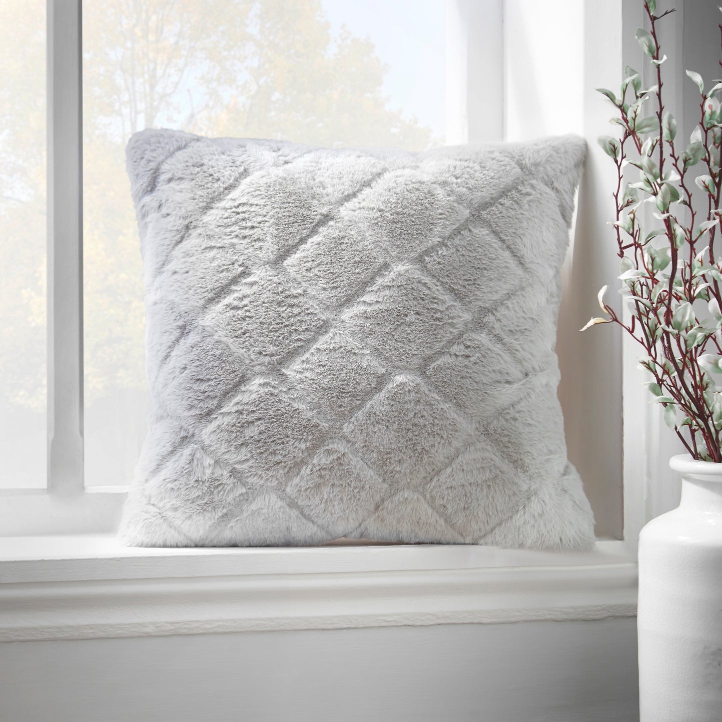 Catherine Lansfield Cosy Diamond Filled Cushion - Silver