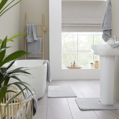 Catherine Lansfield Anti-Bacterial Bath Towels - Silver