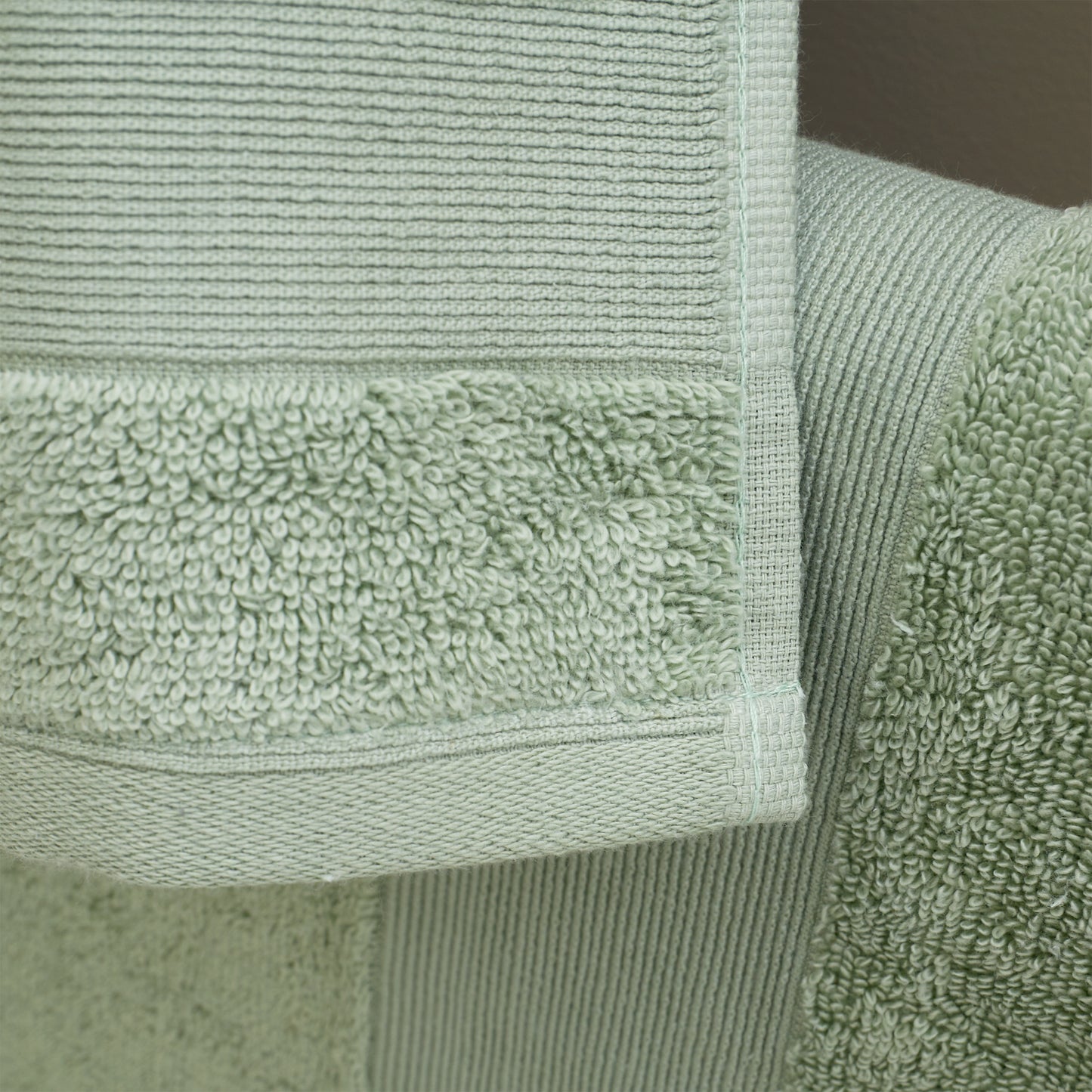 Catherine Lansfield Anti-Bacterial Bath Towels - Sage