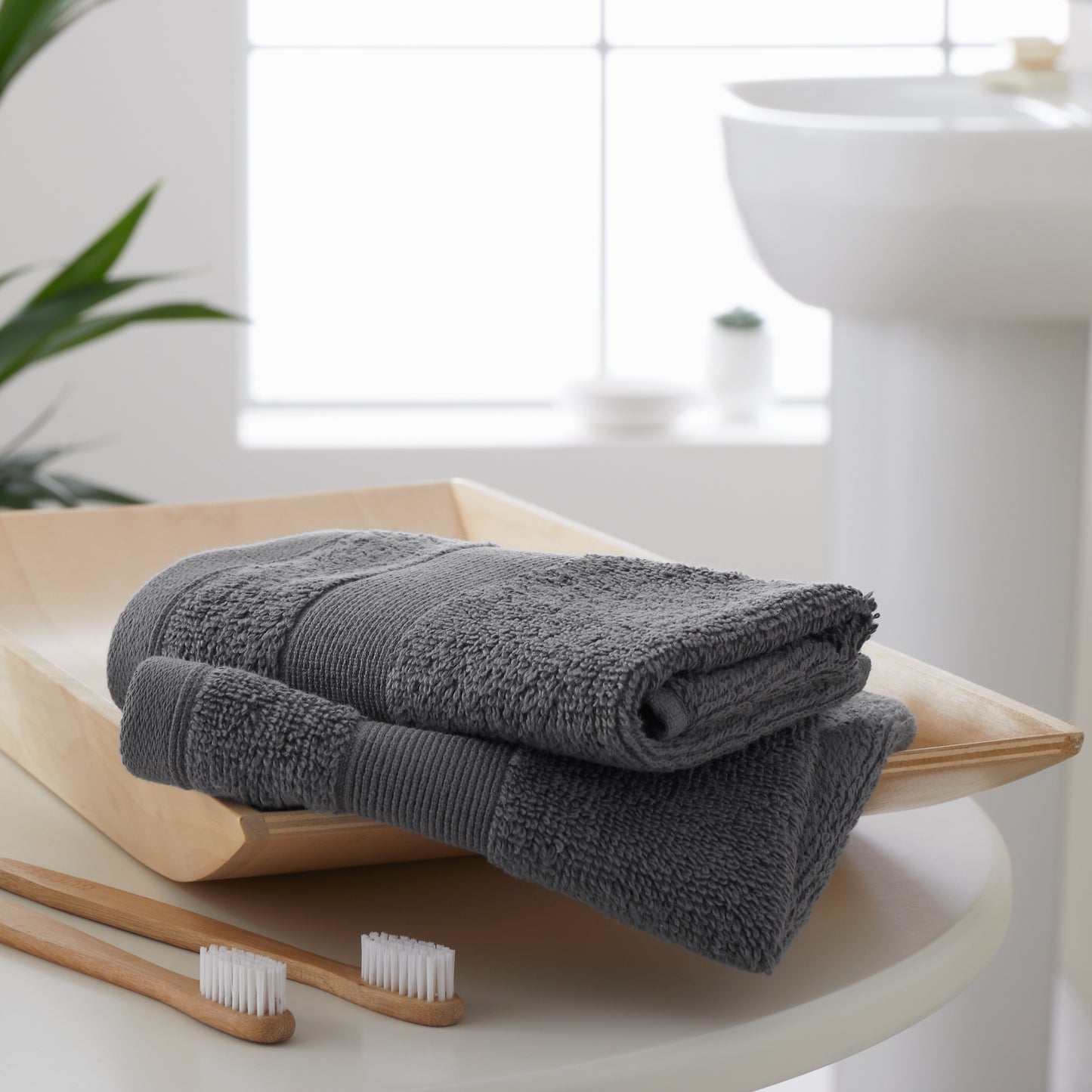 Catherine Lansfield Anti-Bacterial Bath Towels - Charcoal