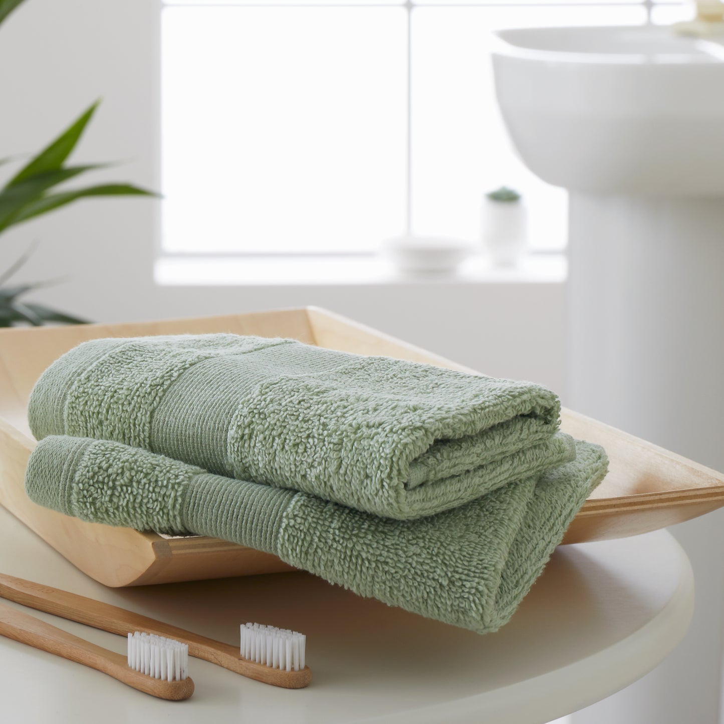 Catherine Lansfield Anti-Bacterial Bath Towels - Sage