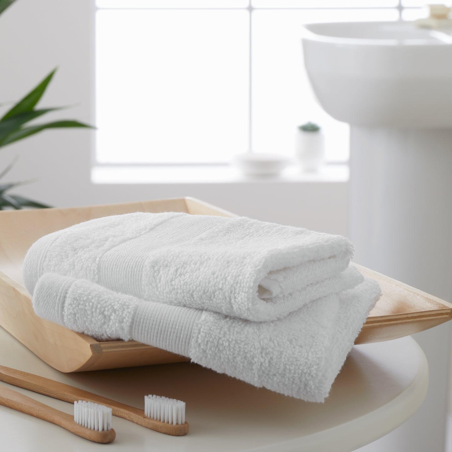 Catherine Lansfield Anti-Bacterial Bath Towels - White