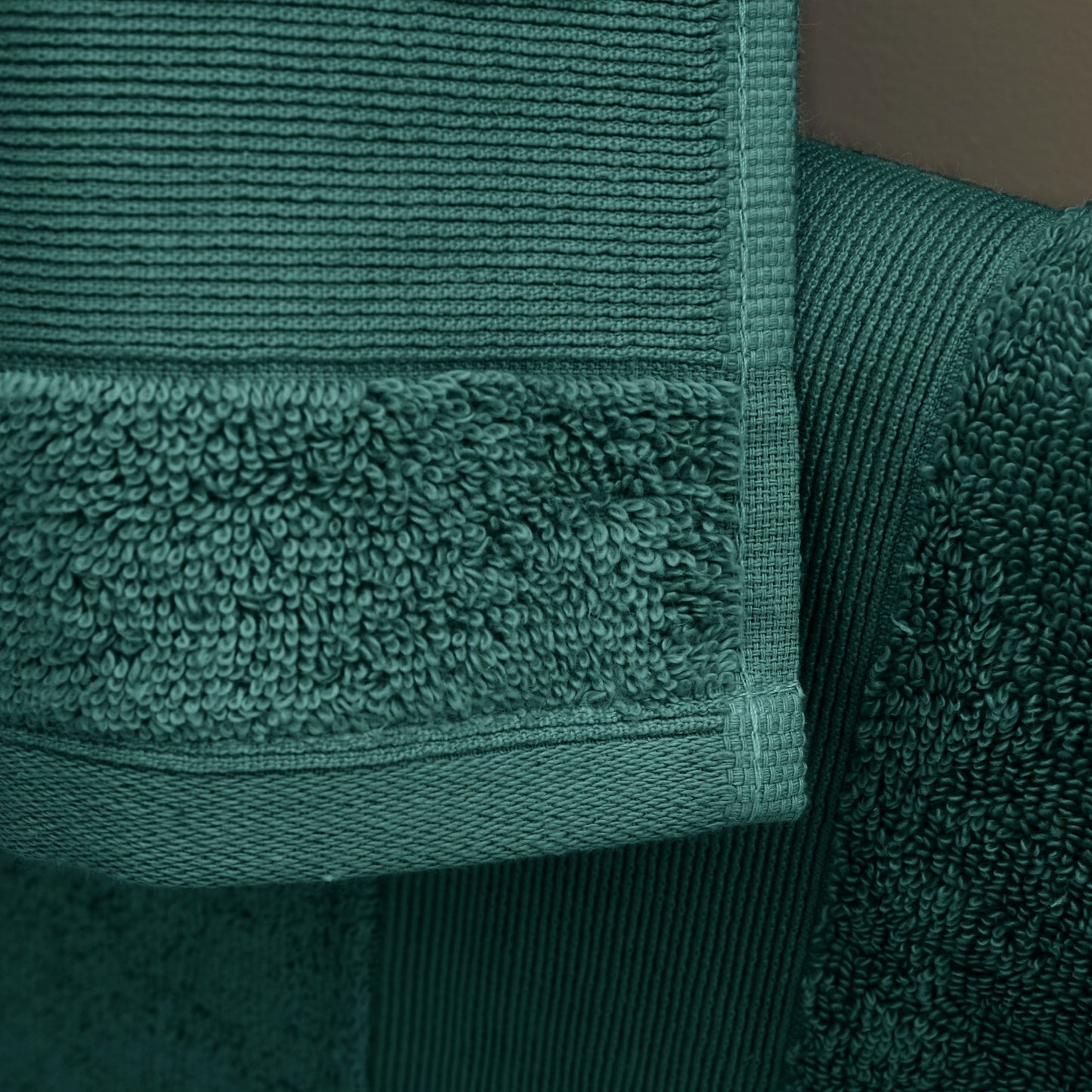 Catherine Lansfield Anti-Bacterial Bath Towels - Forest Green