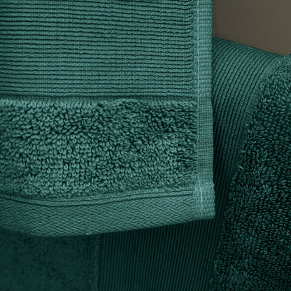 Catherine Lansfield Anti-Bacterial Bath Towels - Forest Green