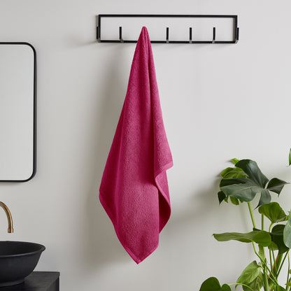 Catherine Lansfield Quick Dry Bath Towels - Hot Pink