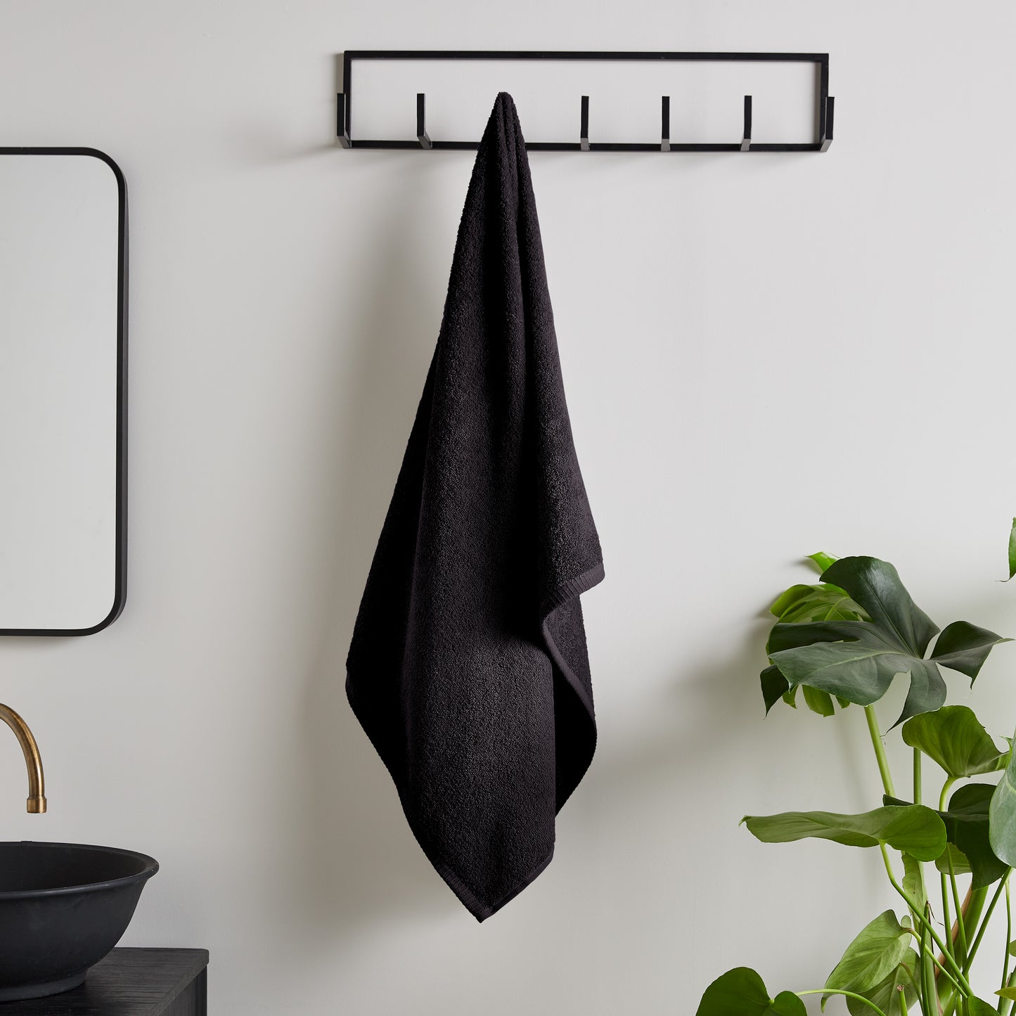 Catherine Lansfield Quick Dry Bath Towels - Black