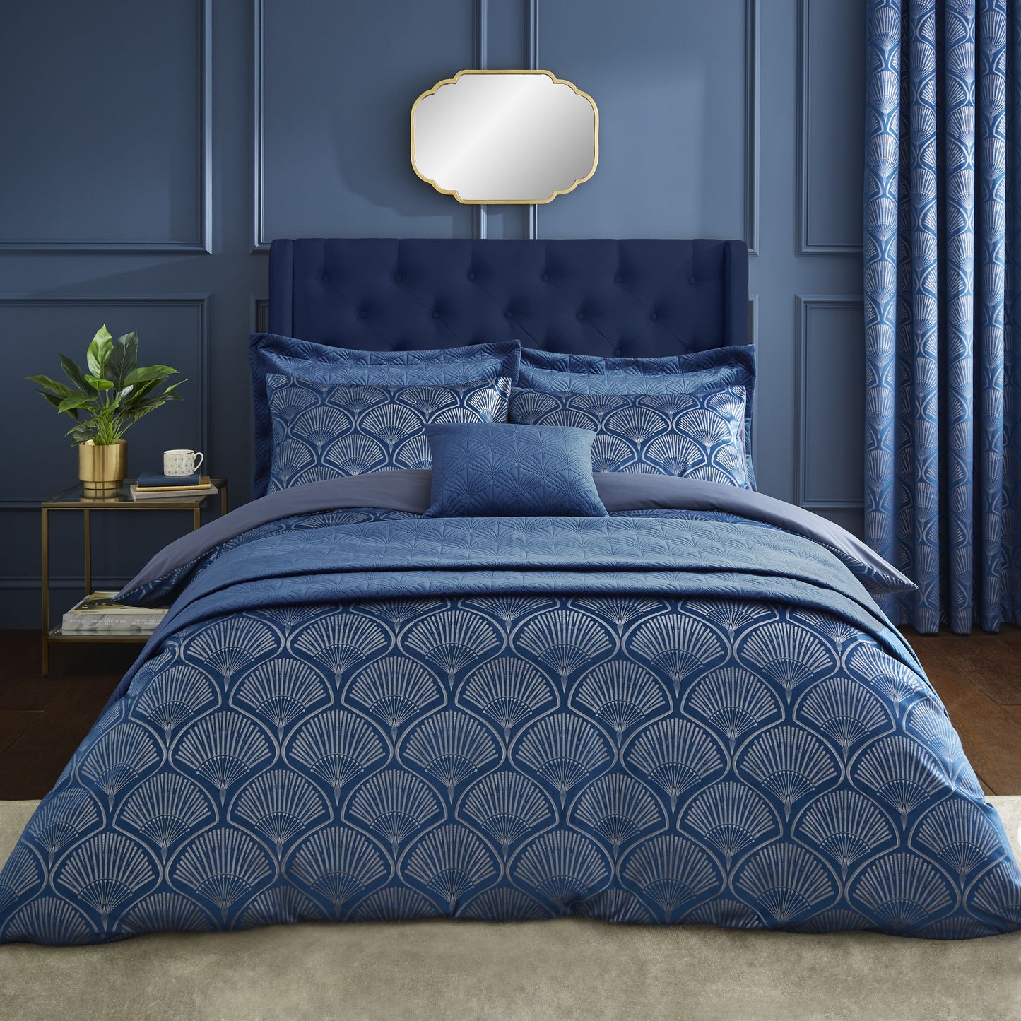 Catherine Lansfield Art Deco Pearl Bedspread - Navy