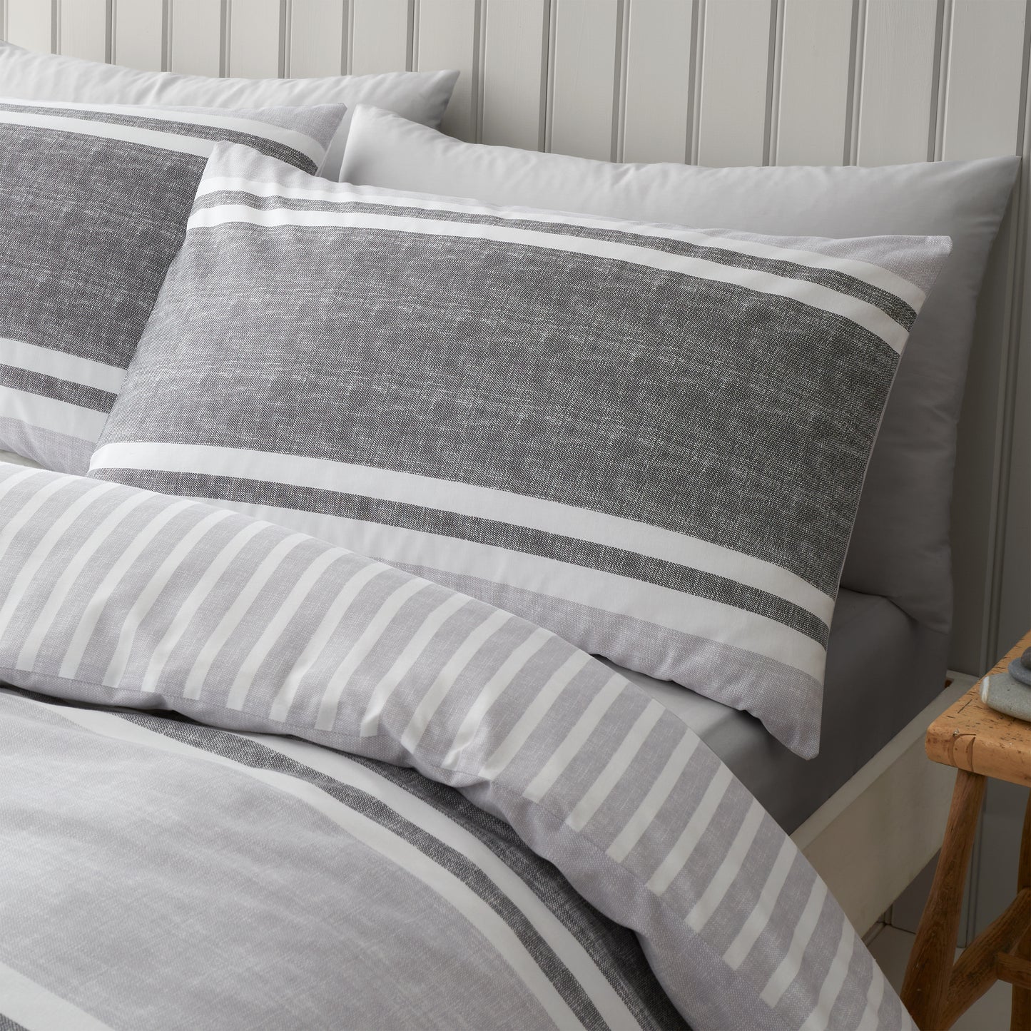 Catherine Lansfield Textured Banded Stripe Duvet Cover Set - Charcoal