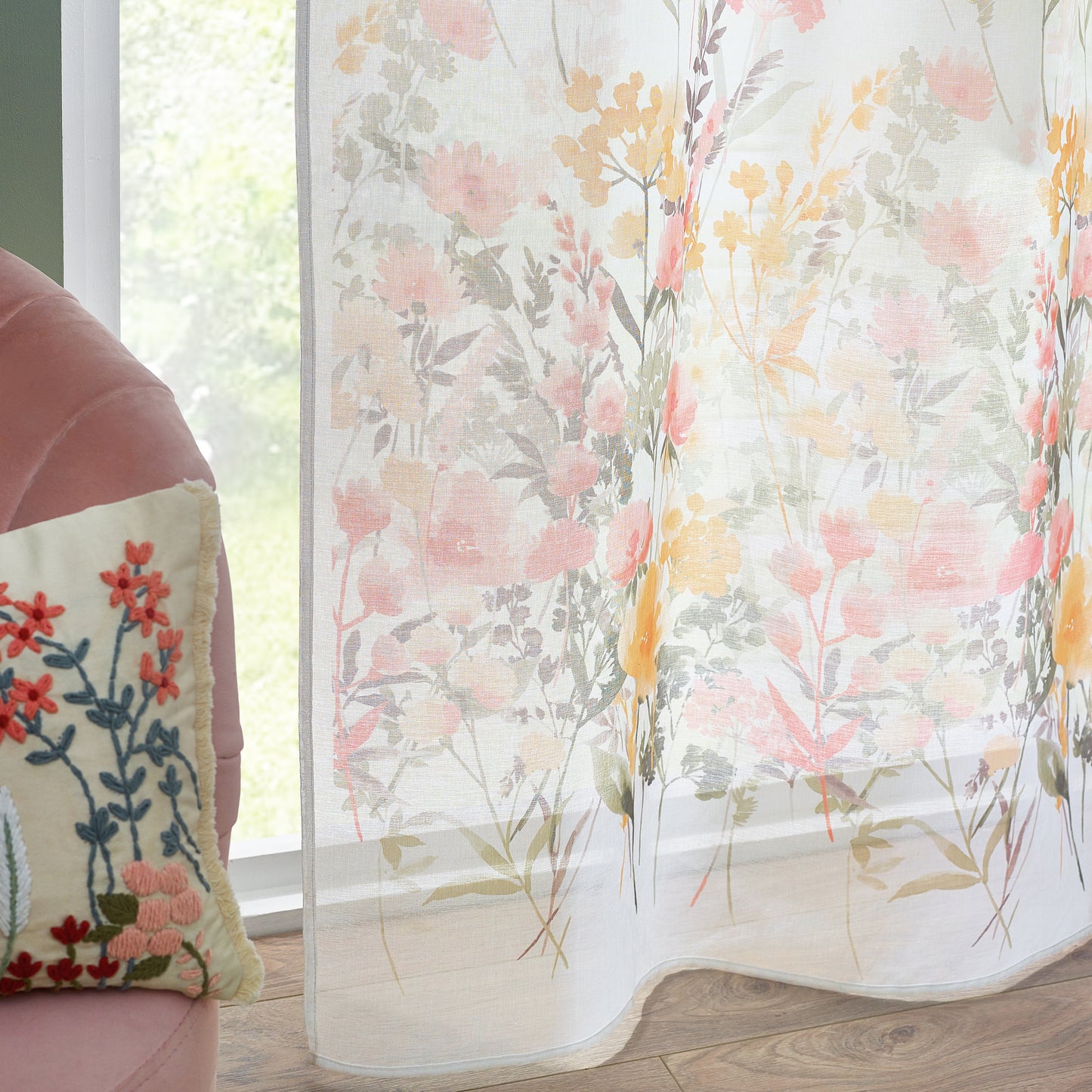 Catherine Lansfield Countryside Floral Slot Top Voile Panel - White