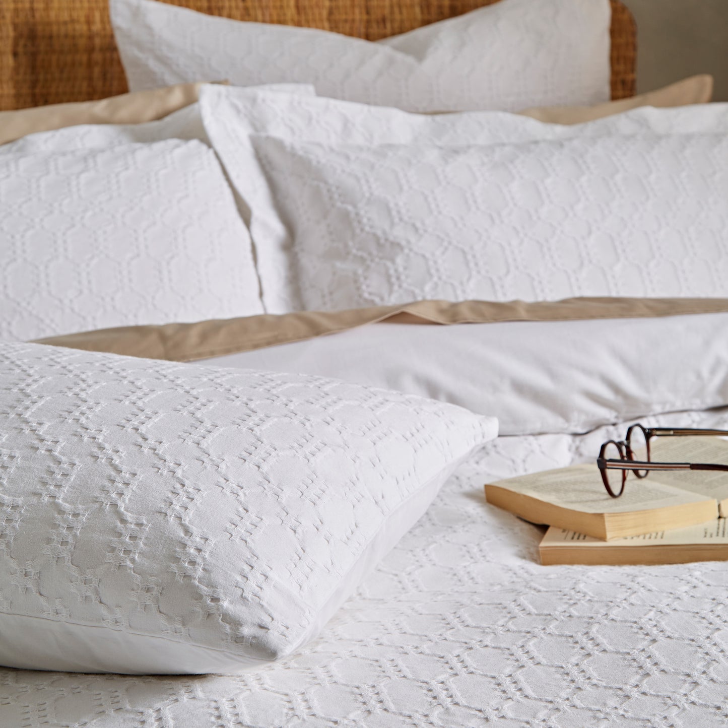 Bianca Waffle Cotton Circle Duvet Cover Set - White