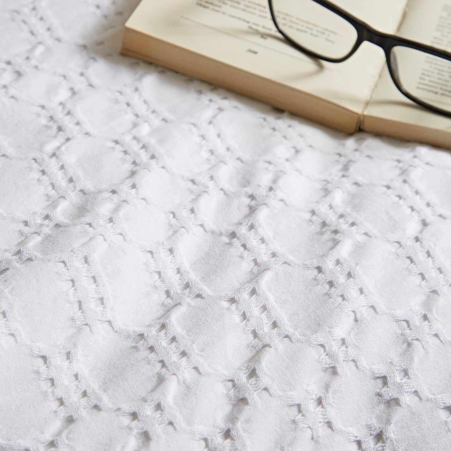 Bianca Waffle Cotton Circle Duvet Cover Set - White