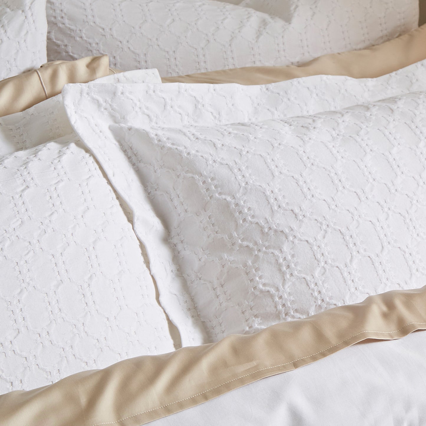 Bianca Waffle Cotton Circle Duvet Cover Set - White