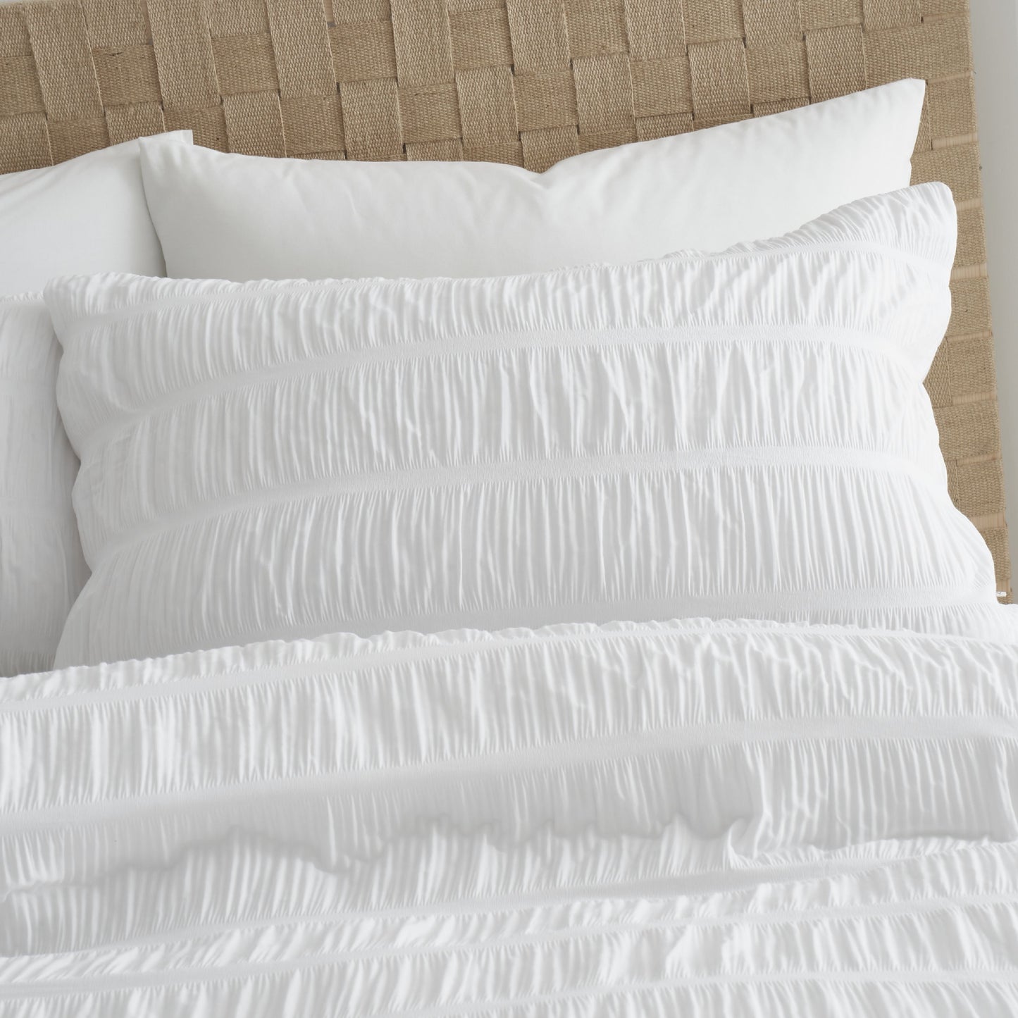 Catherine Lansfield Seersucker Duvet Cover Set - White