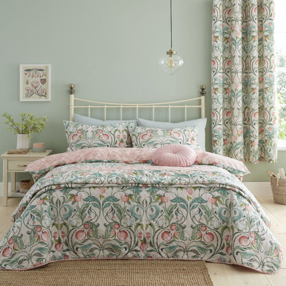 Catherine Lansfield Clarence Floral Bedspread