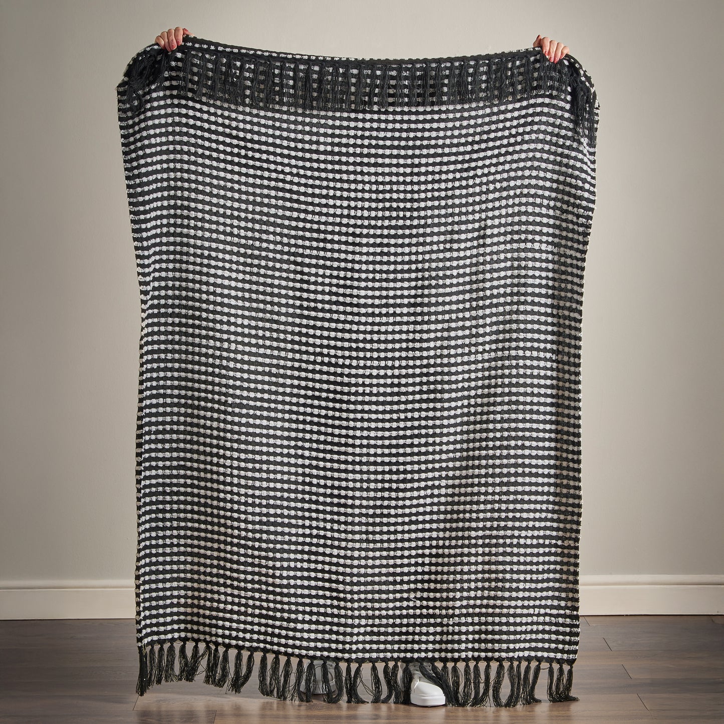 Catherine Lansfield Stab Stitch Throw - Black